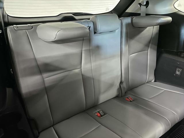 used 2021 Toyota Highlander car, priced at $33,713
