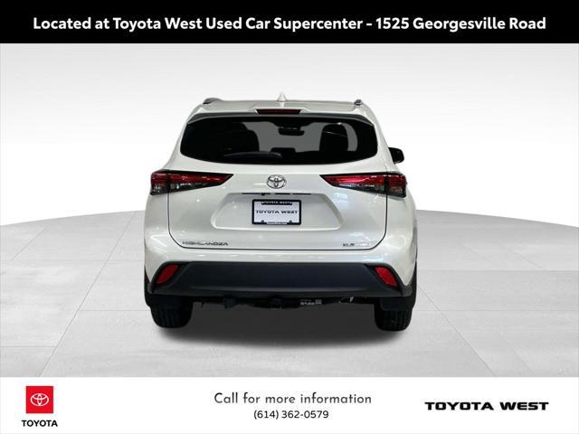 used 2021 Toyota Highlander car, priced at $33,713
