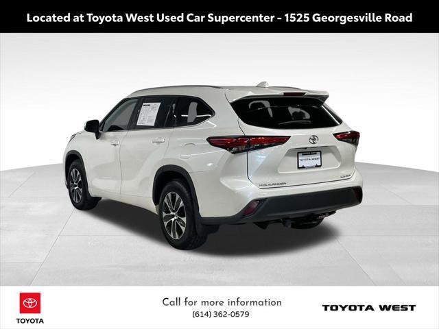 used 2021 Toyota Highlander car, priced at $33,713