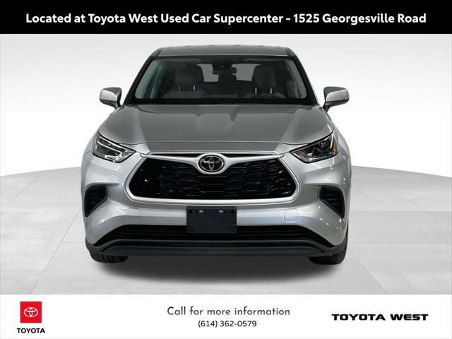 used 2022 Toyota Highlander car, priced at $30,114