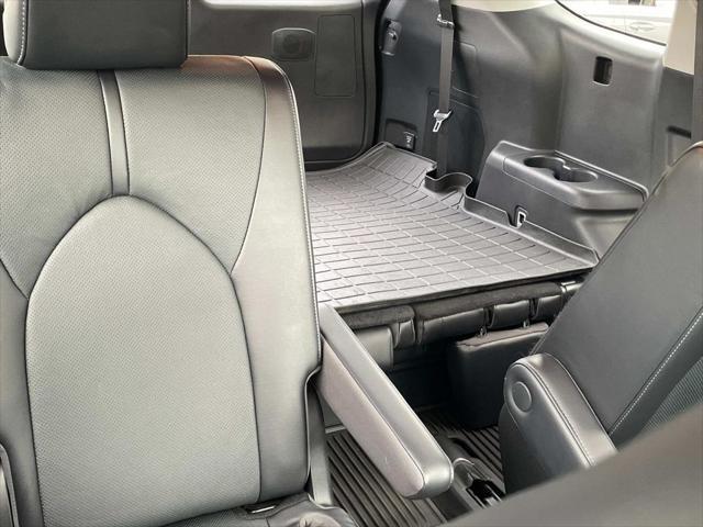 used 2023 Toyota Highlander Hybrid car, priced at $47,396