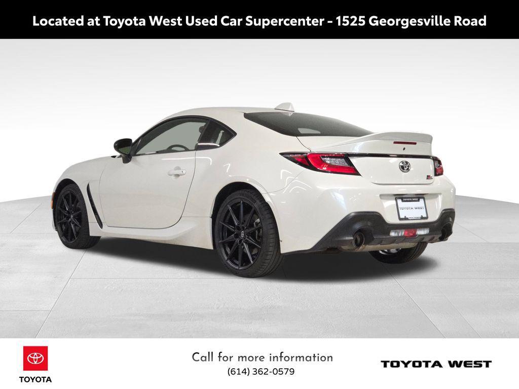 used 2023 Toyota GR86 car, priced at $29,495