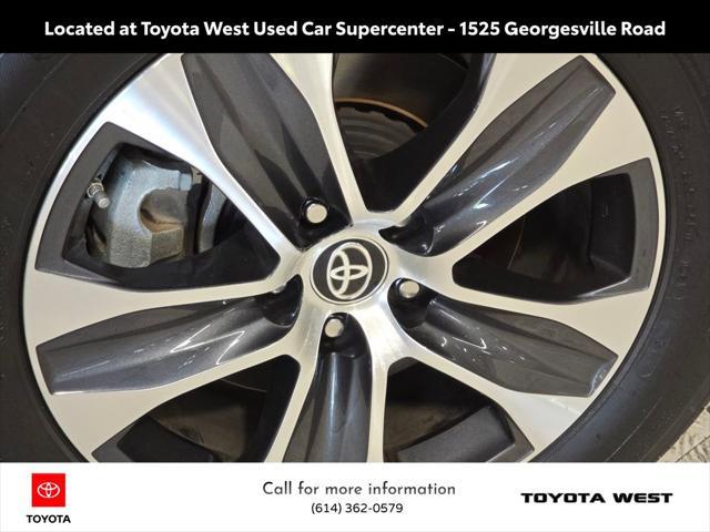 used 2024 Toyota Highlander car, priced at $42,995