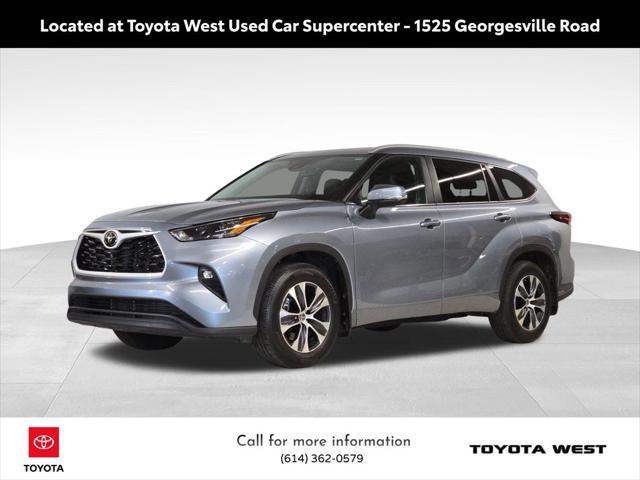 used 2024 Toyota Highlander car, priced at $42,995