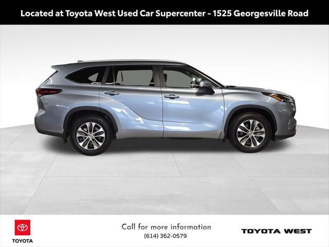 used 2024 Toyota Highlander car, priced at $42,995