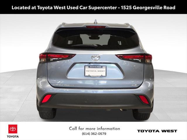 used 2024 Toyota Highlander car, priced at $42,995