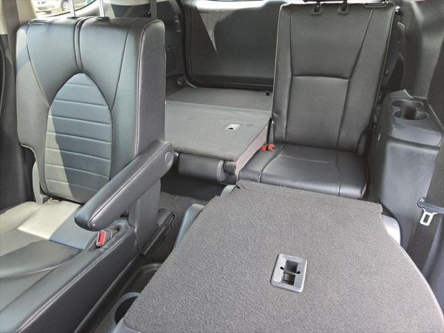 used 2024 Toyota Highlander car, priced at $42,995