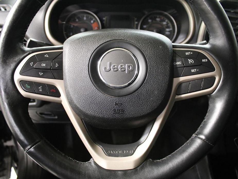 used 2017 Jeep Cherokee car, priced at $13,195