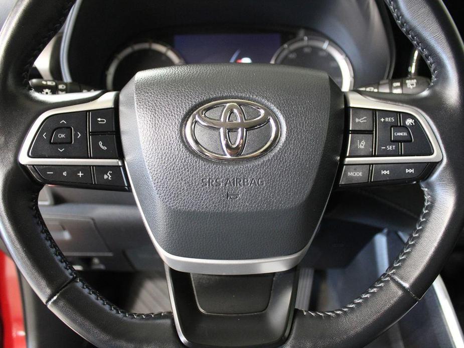 used 2023 Toyota Highlander car, priced at $34,795