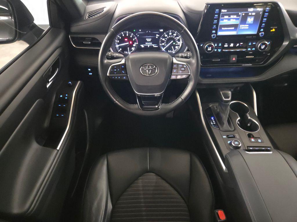 used 2021 Toyota Highlander car, priced at $35,695