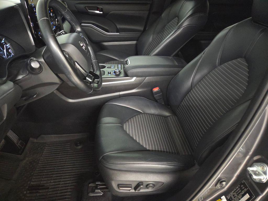 used 2021 Toyota Highlander car, priced at $35,695