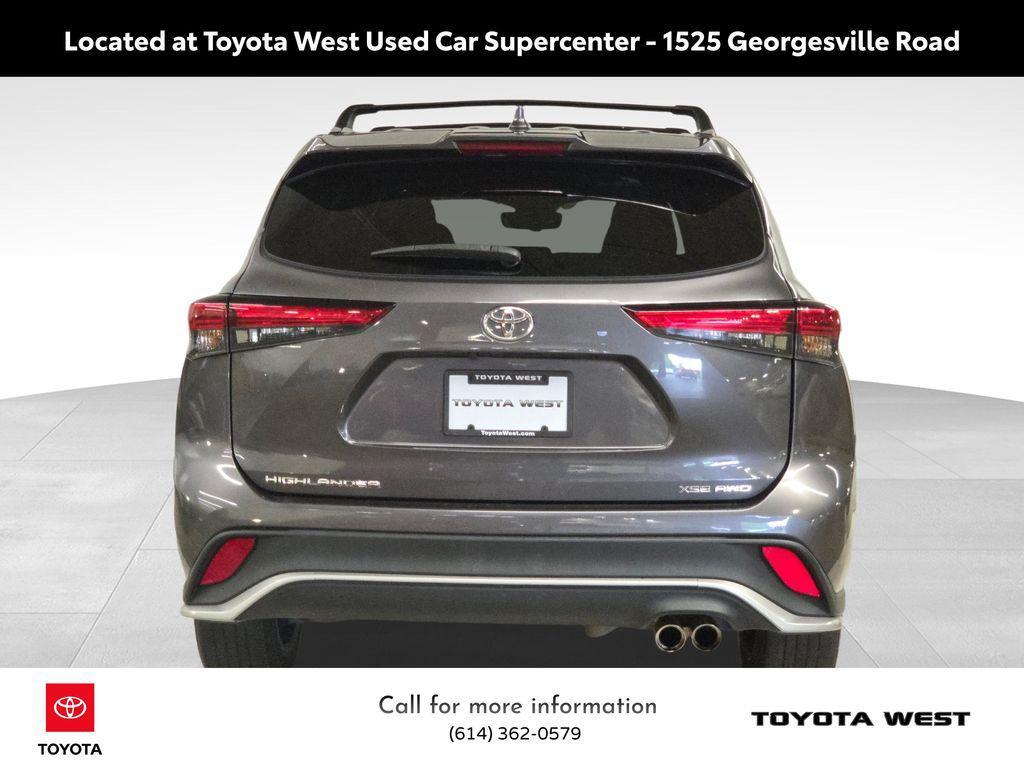 used 2021 Toyota Highlander car, priced at $35,695
