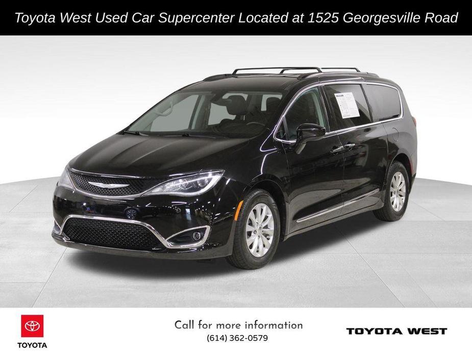 used 2017 Chrysler Pacifica car, priced at $11,869