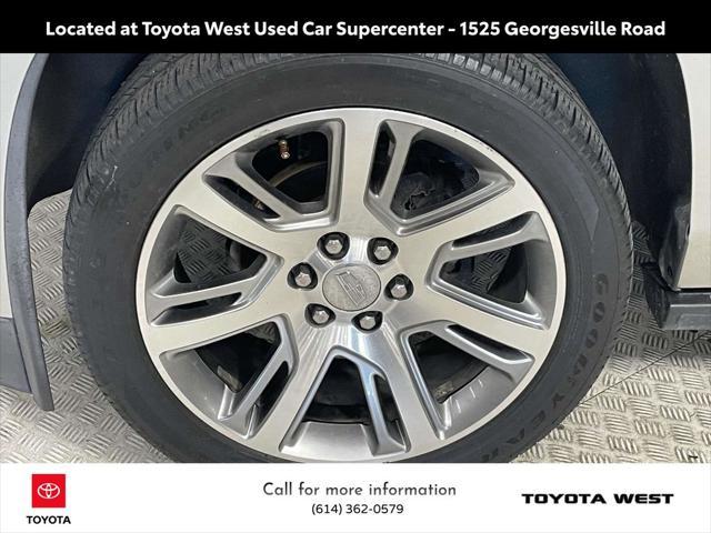 used 2015 Cadillac Escalade car, priced at $25,991