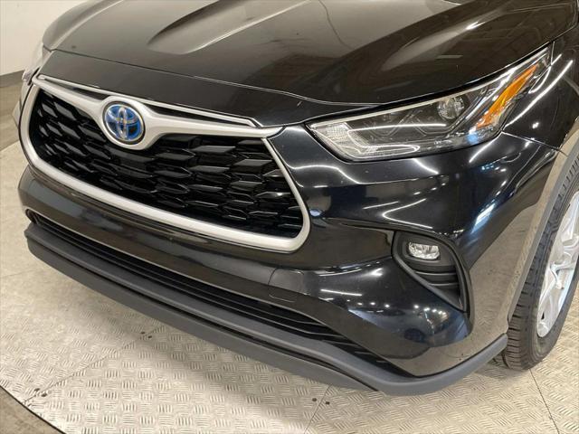 used 2022 Toyota Highlander Hybrid car, priced at $29,953