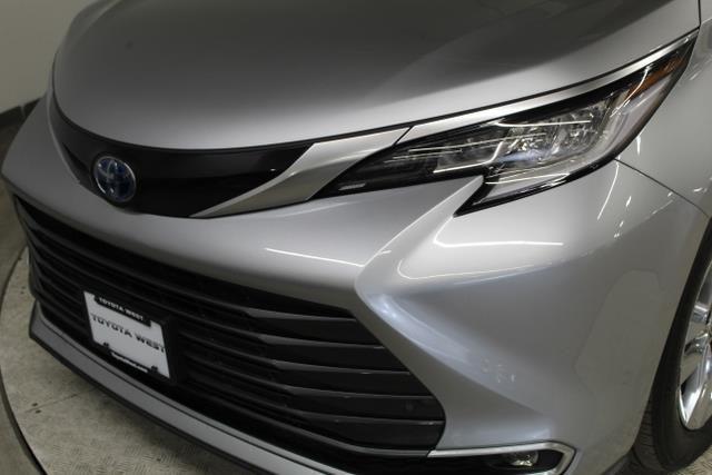 used 2023 Toyota Sienna car, priced at $47,774