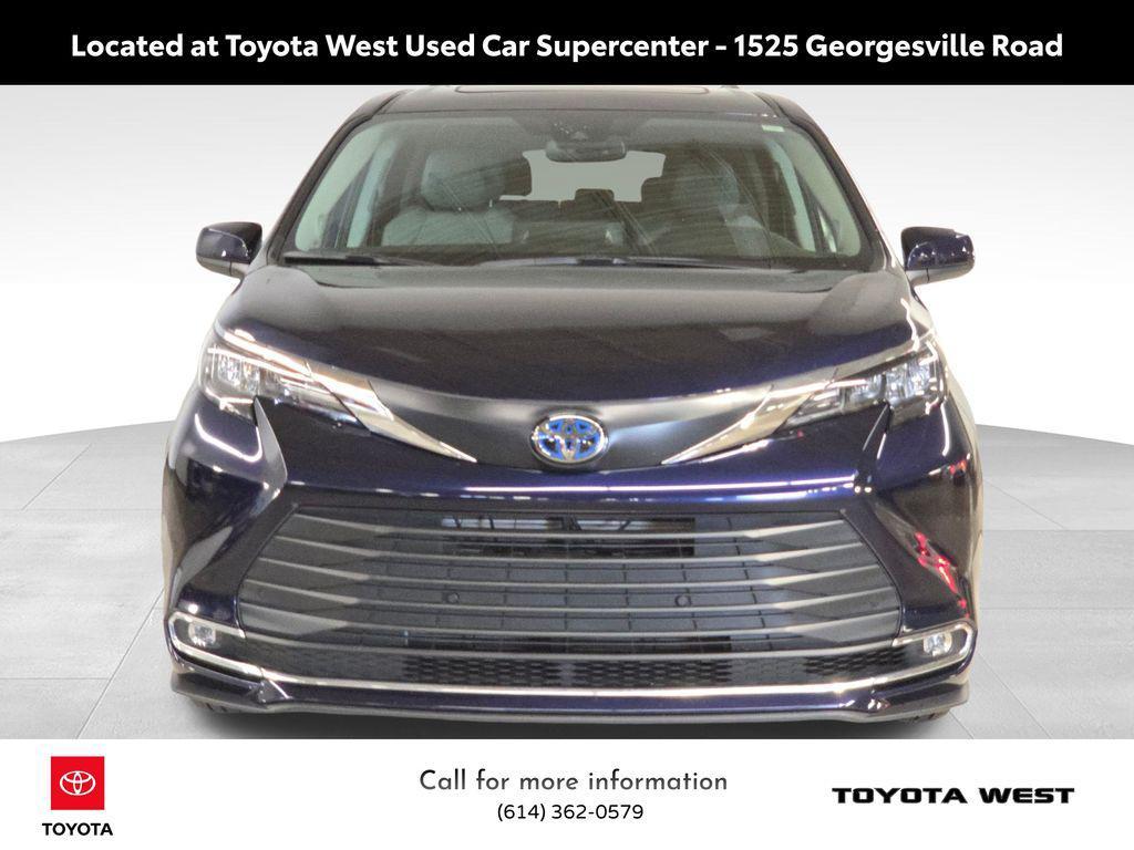 used 2024 Toyota Sienna car, priced at $48,991