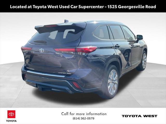 used 2020 Toyota Highlander car, priced at $31,818