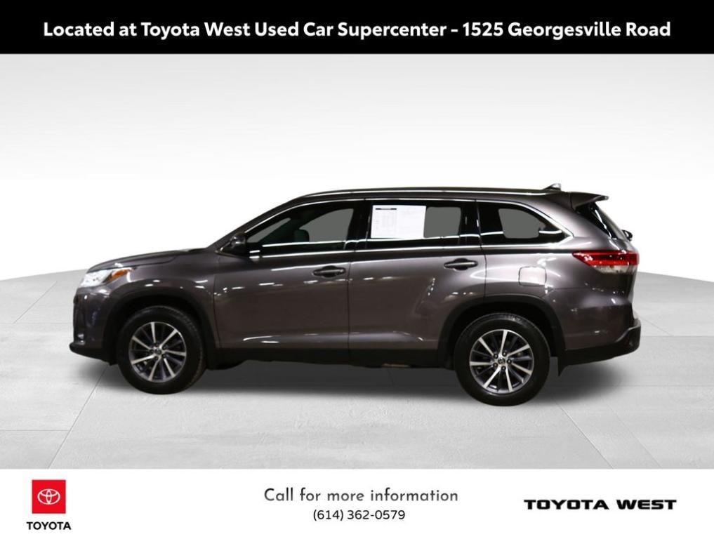 used 2019 Toyota Highlander car, priced at $27,690