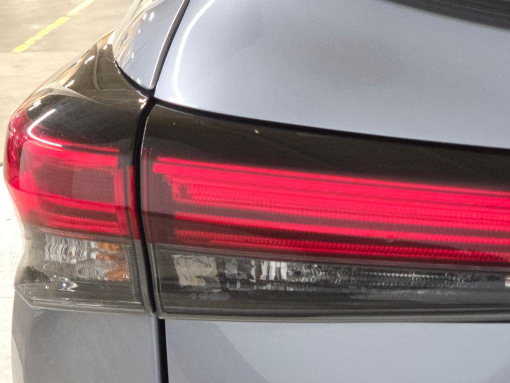 used 2021 Toyota Highlander car, priced at $31,545