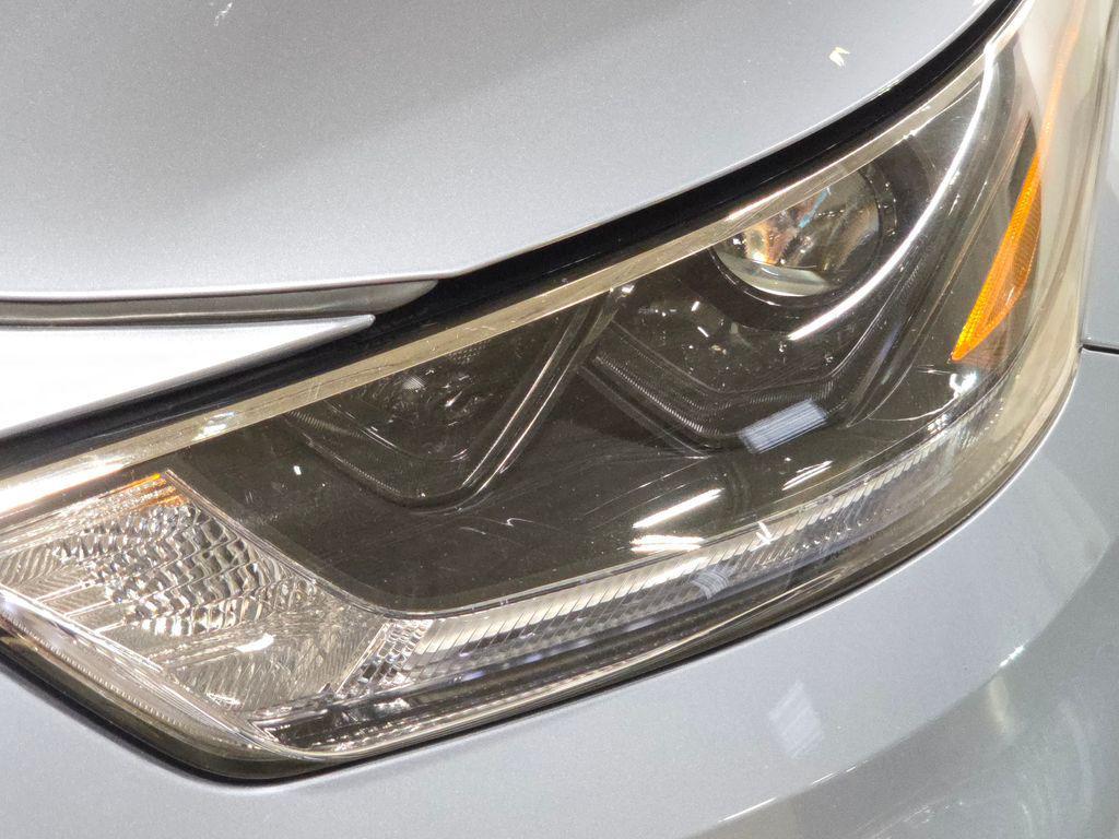 used 2021 Toyota Highlander car, priced at $31,545