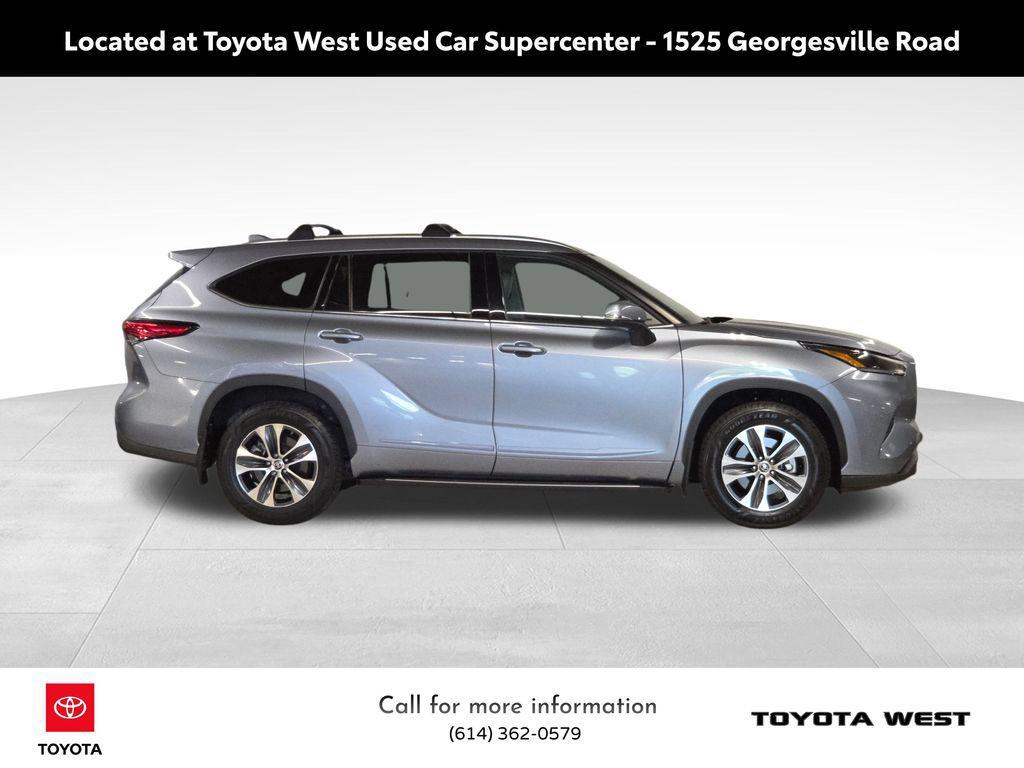 used 2021 Toyota Highlander car, priced at $31,545