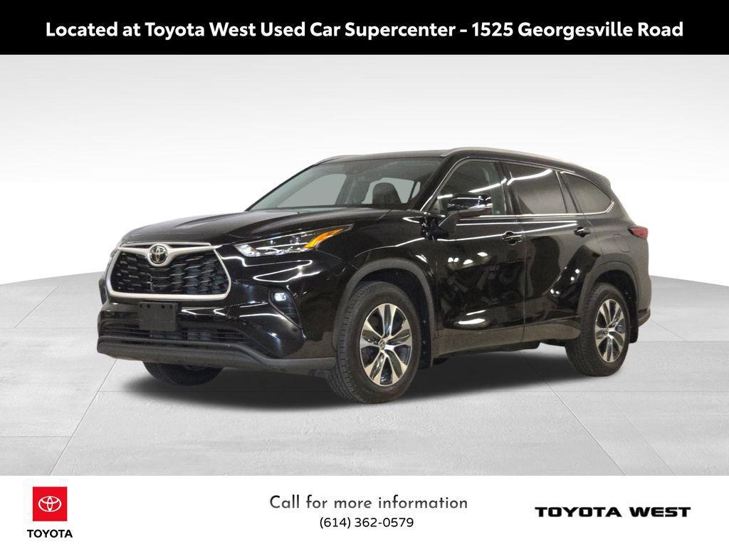 used 2022 Toyota Highlander car, priced at $36,460