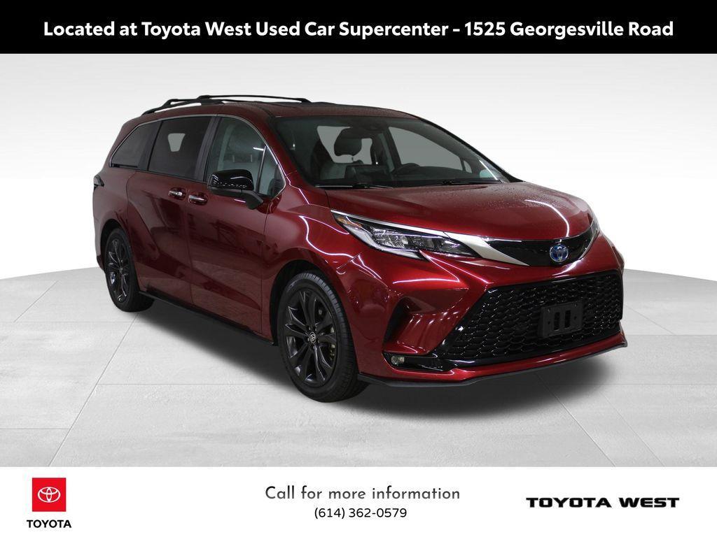 used 2023 Toyota Sienna car, priced at $44,914