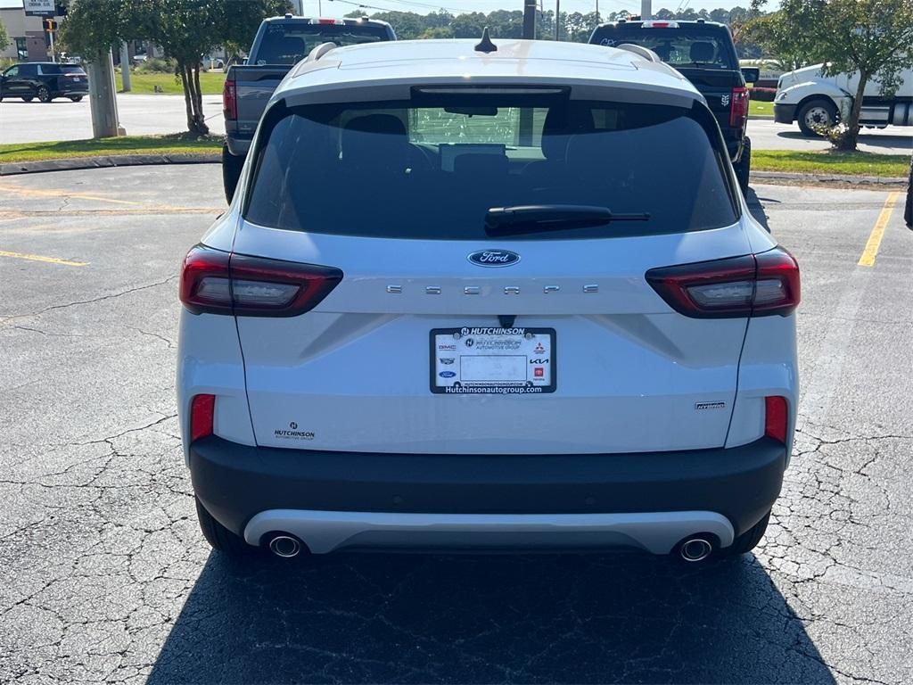 new 2025 Ford Escape car, priced at $30,618