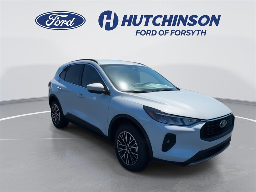 new 2025 Ford Escape car, priced at $32,118