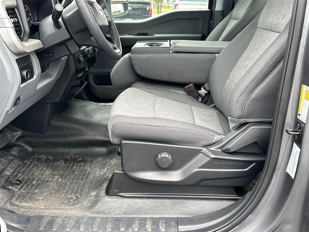 new 2024 Ford F-350 car, priced at $46,523