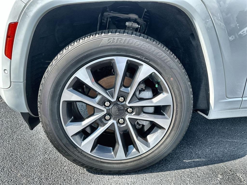 used 2023 Jeep Grand Cherokee car, priced at $39,285