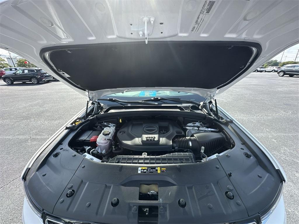 used 2023 Jeep Grand Cherokee car, priced at $39,285