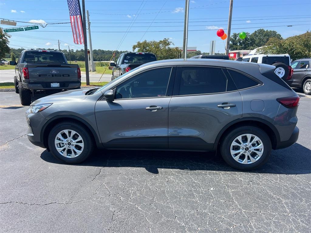 new 2025 Ford Escape car, priced at $25,980