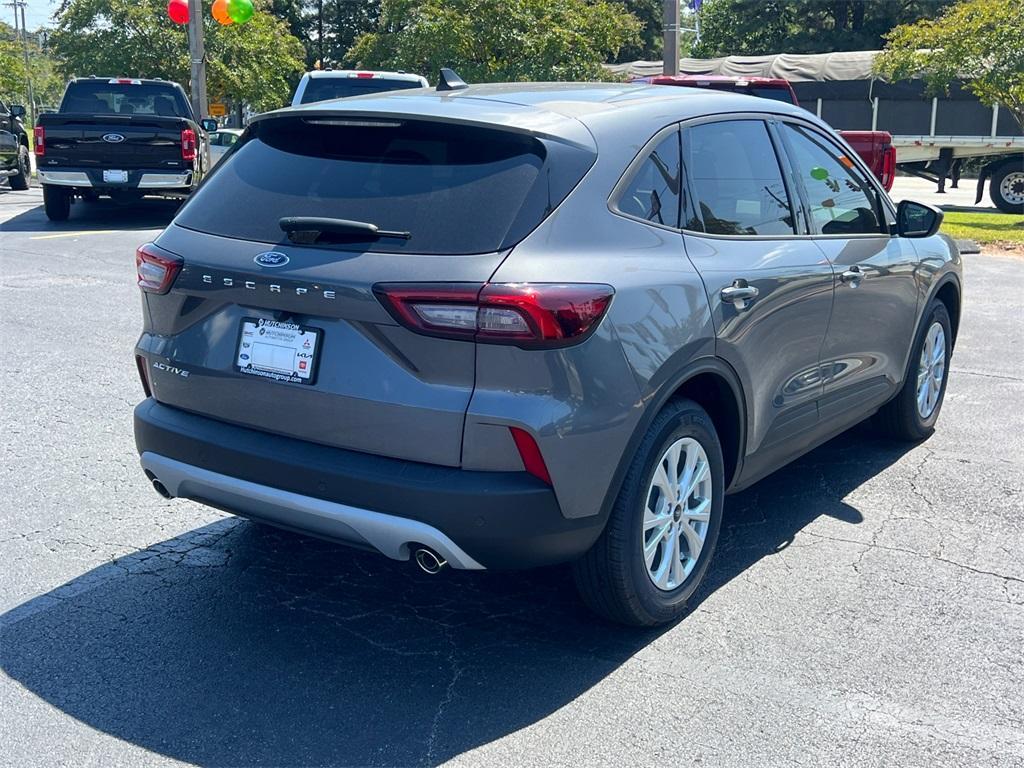 new 2025 Ford Escape car, priced at $25,980