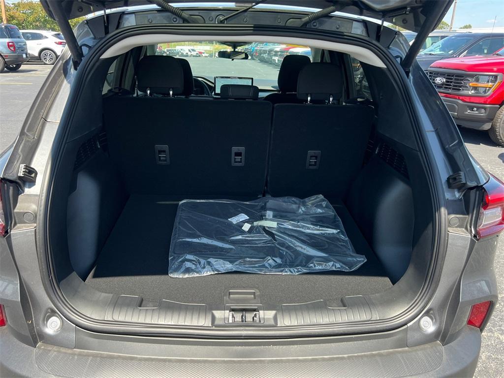 new 2025 Ford Escape car, priced at $25,980