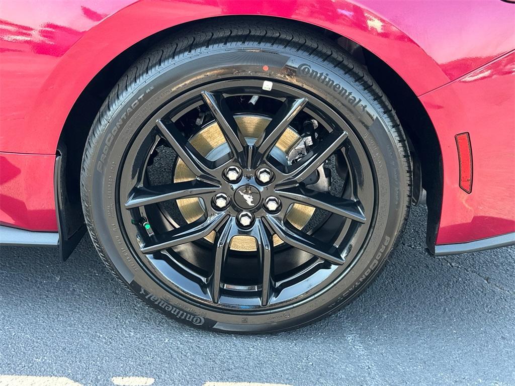 new 2025 Ford Mustang car, priced at $39,600