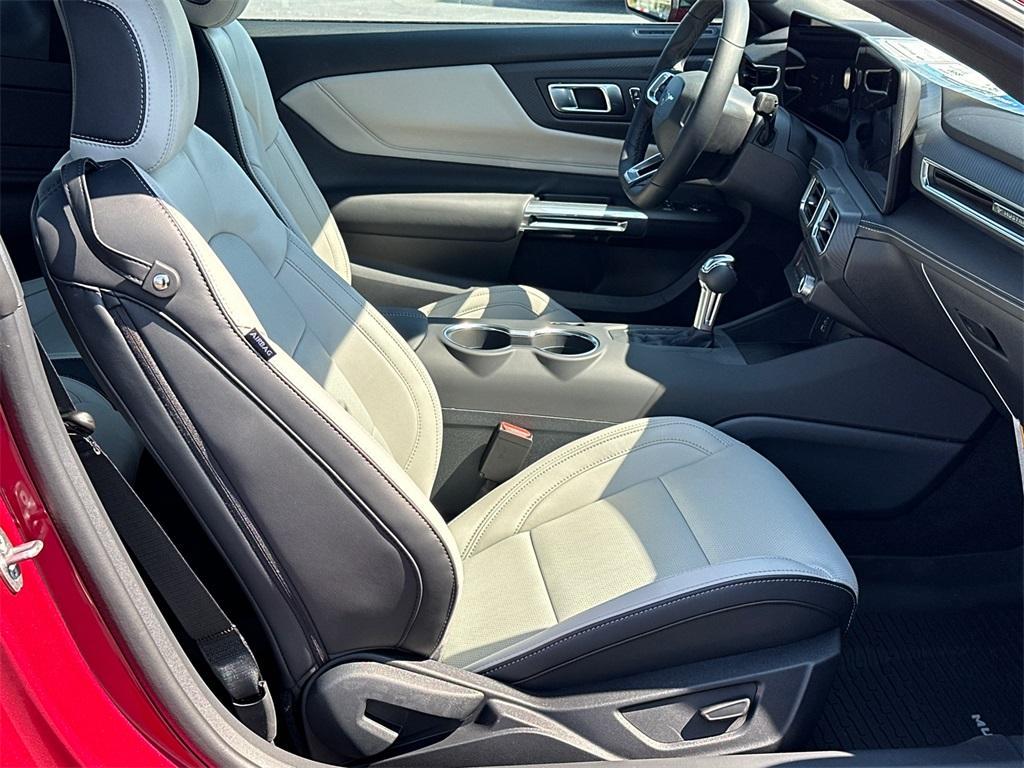 new 2025 Ford Mustang car, priced at $39,600