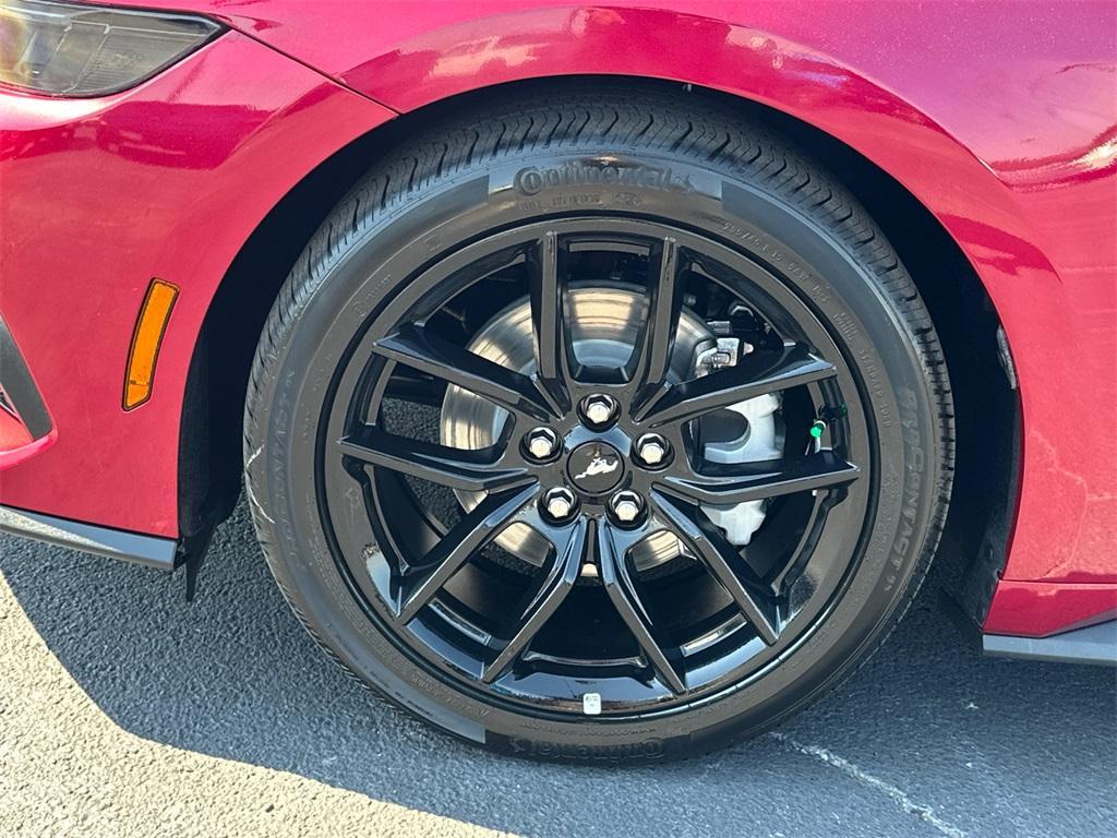 new 2025 Ford Mustang car, priced at $39,600
