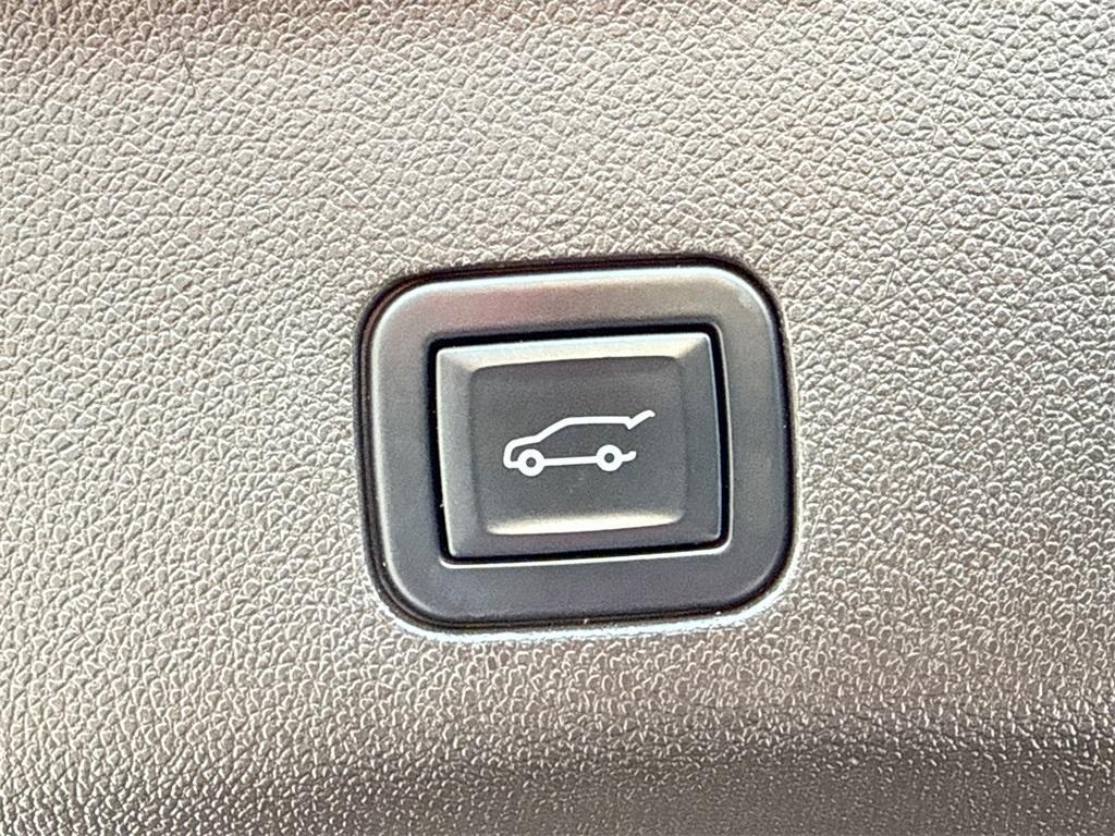 used 2021 Chevrolet Tahoe car, priced at $45,843