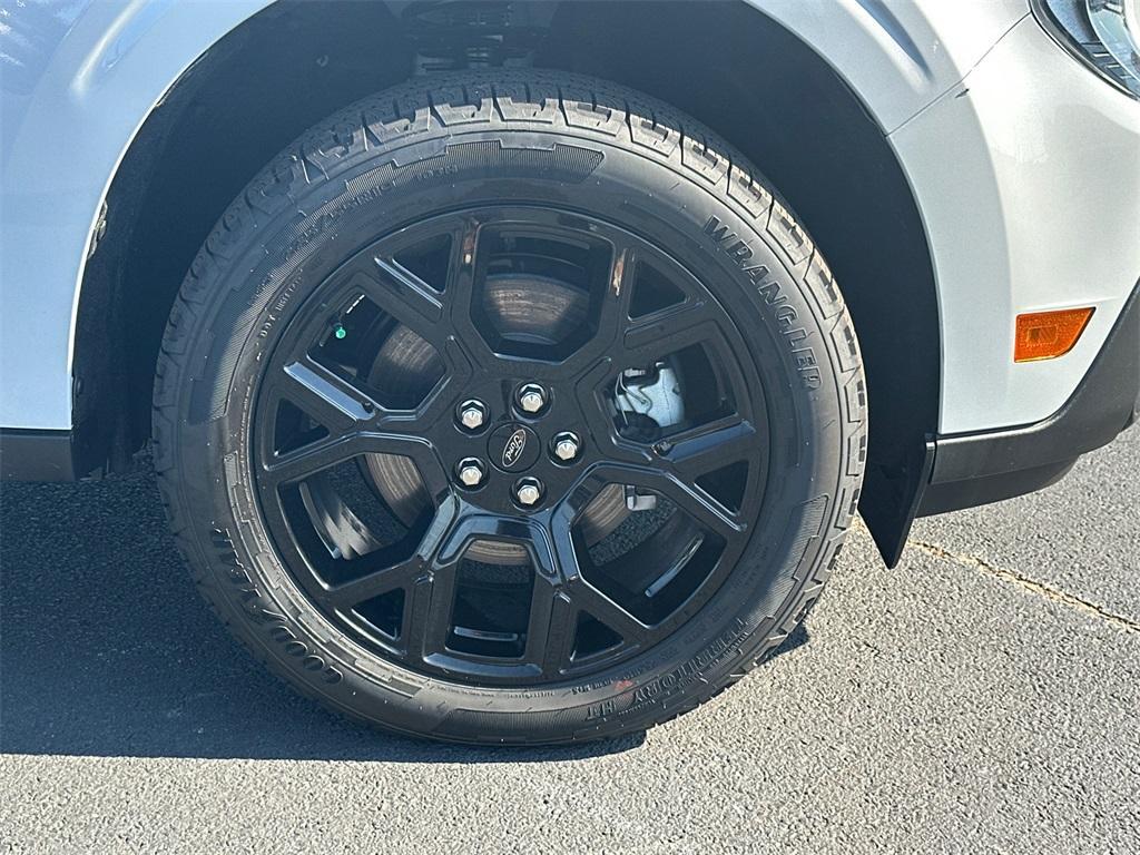 new 2025 Ford Maverick car, priced at $37,554