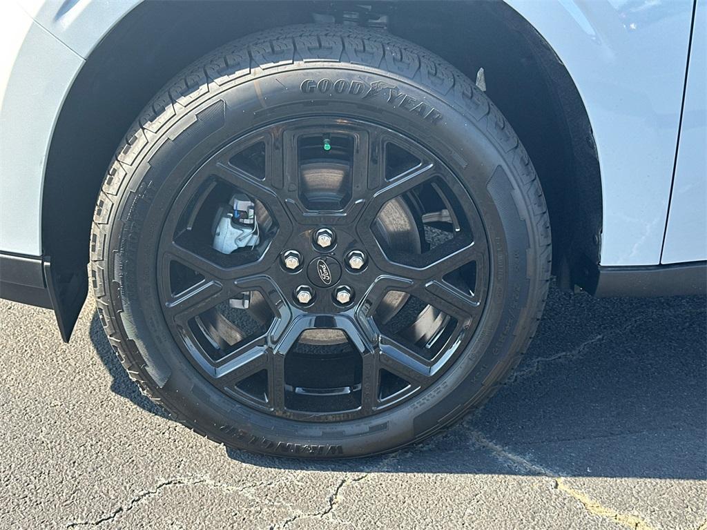 new 2025 Ford Maverick car, priced at $37,554