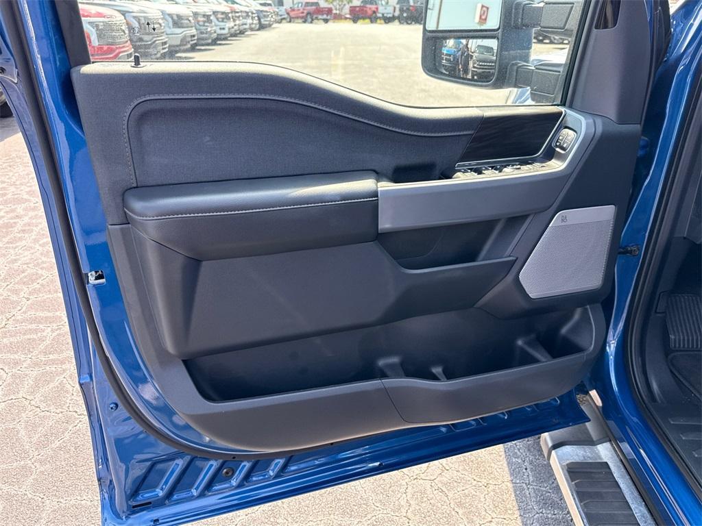 new 2025 Ford F-150 car, priced at $64,577