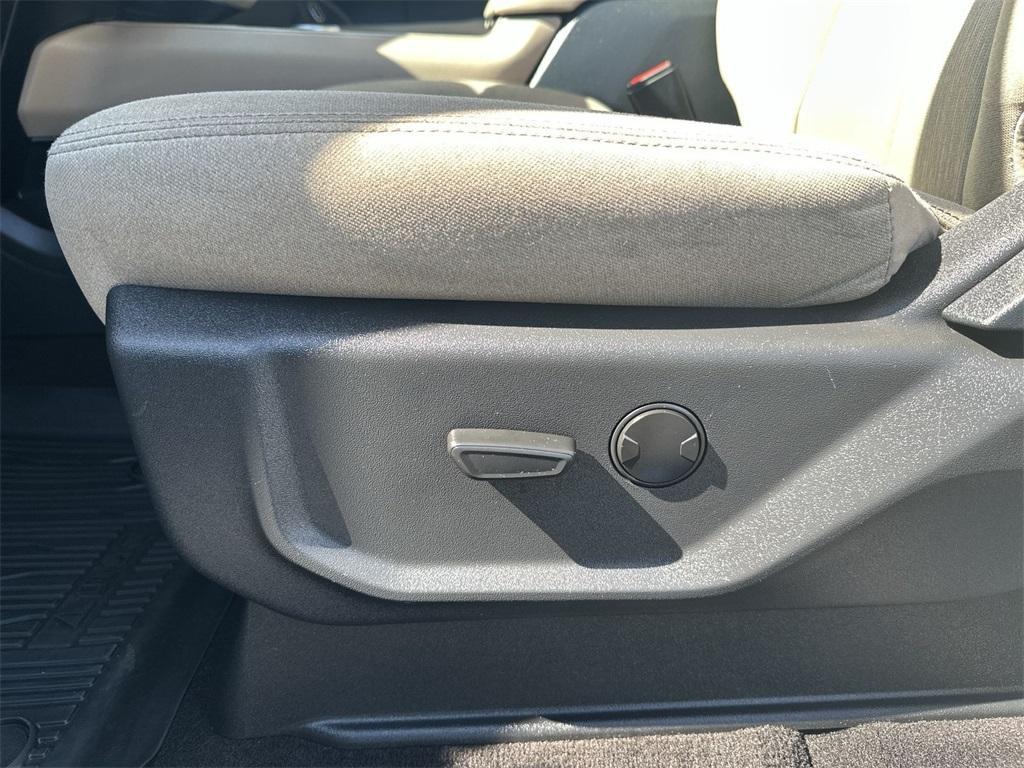 used 2023 Ford Expedition car, priced at $47,289