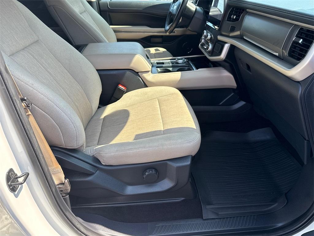 used 2023 Ford Expedition car, priced at $46,986