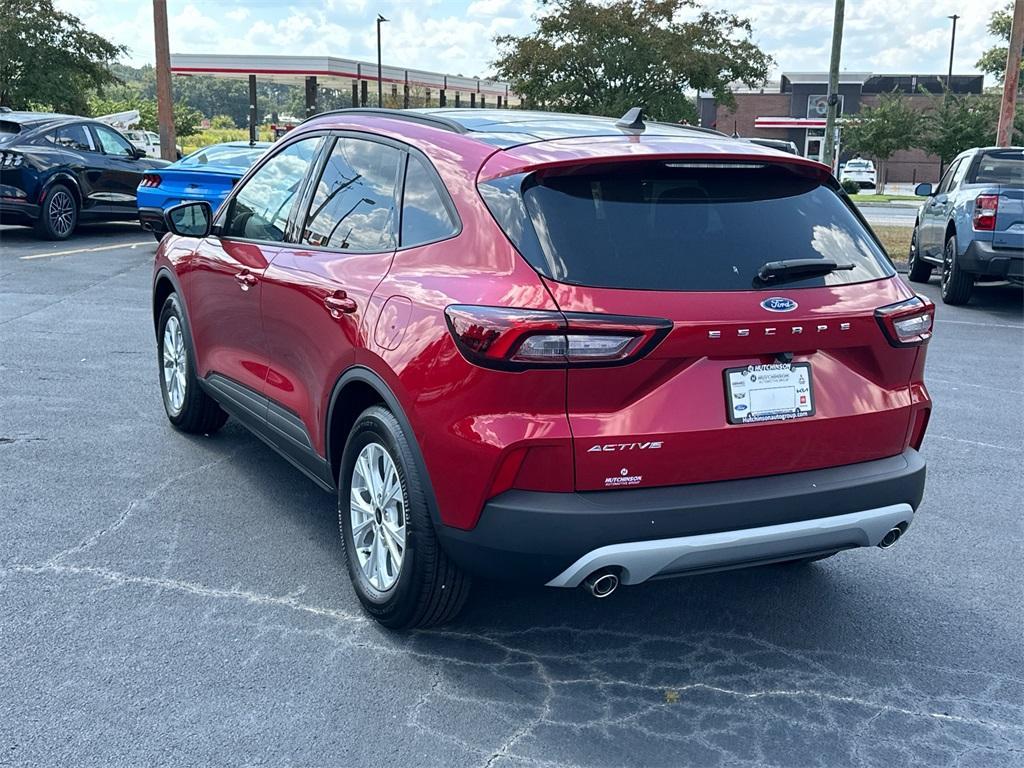 new 2025 Ford Escape car, priced at $31,095