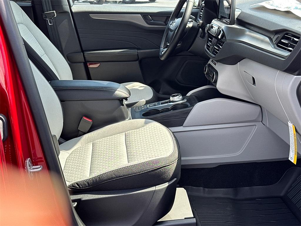 new 2025 Ford Escape car, priced at $31,095