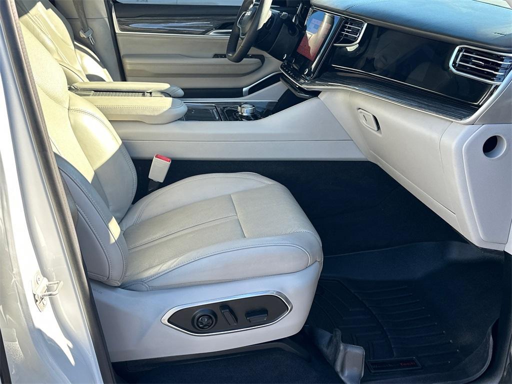 used 2022 Jeep Wagoneer car, priced at $35,997