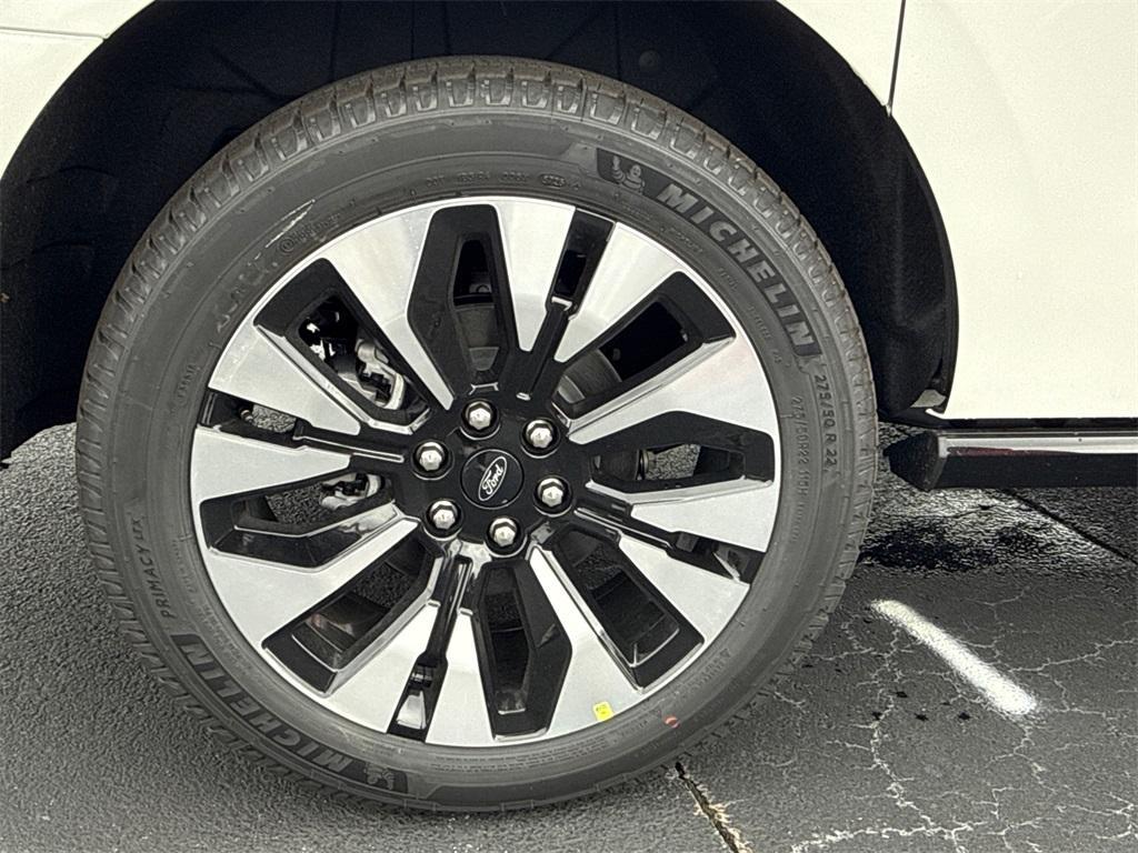 new 2025 Ford Expedition Max car, priced at $84,905