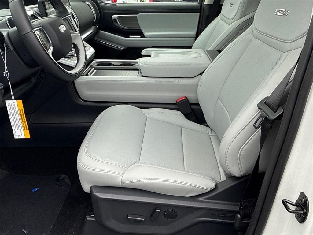 new 2025 Ford Expedition Max car, priced at $84,905